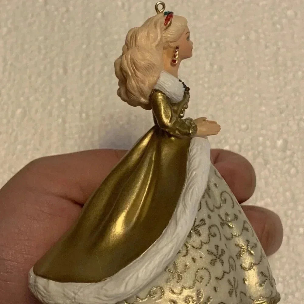 NOS 1994 Holiday Barbie Christmas Keepsake Ornament - Series 2 - Picture 3 of 7